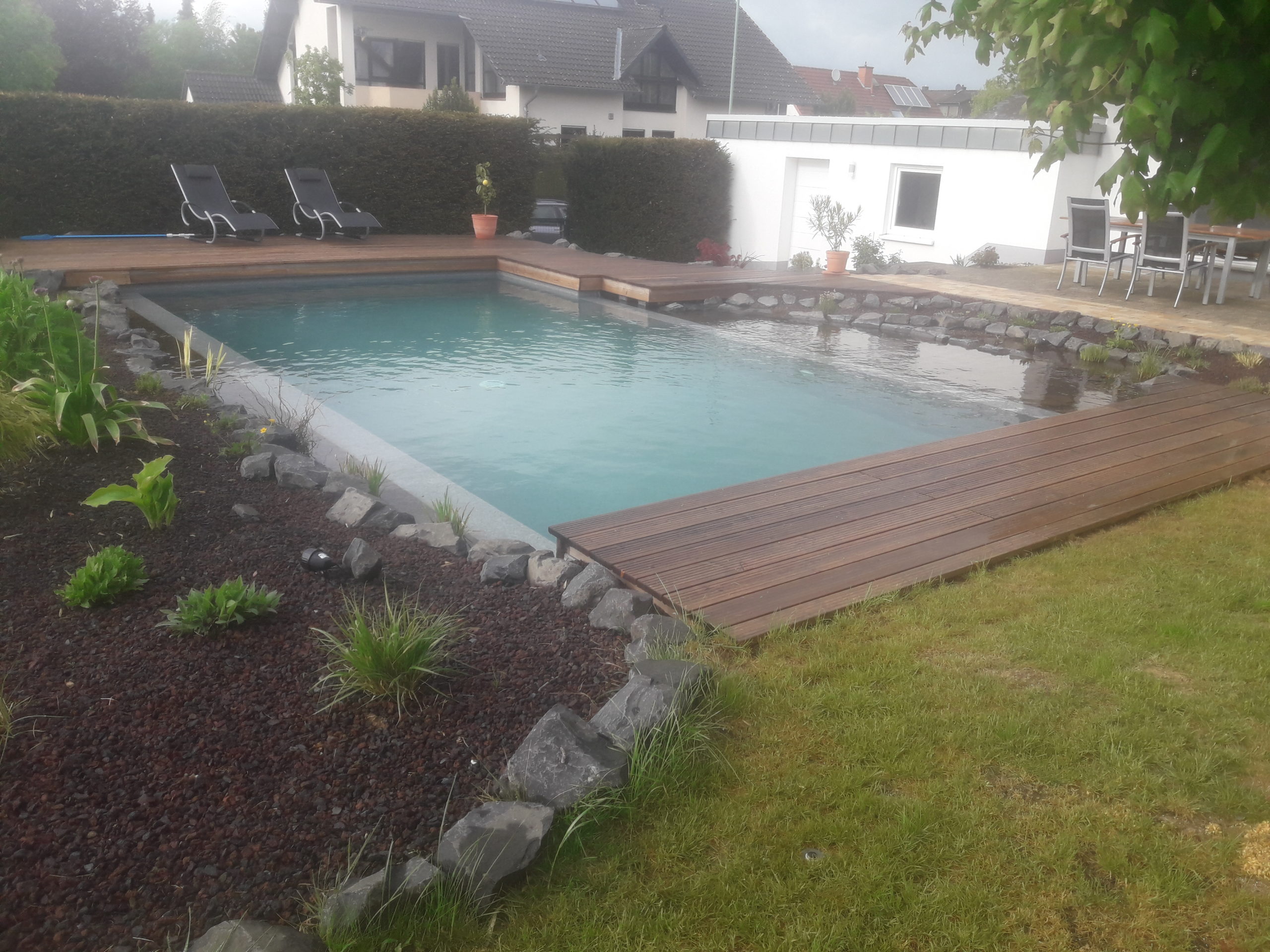 You are currently viewing Naturpool mit RENOLIT ALKORPLAN TOUCH Folie in Friedberg